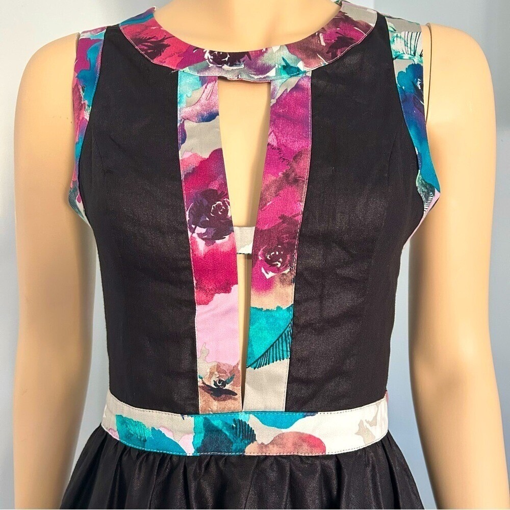 Keepsake The Label fit and flare sleeveless skater mini dress black Floral L - Picture 3 of 8